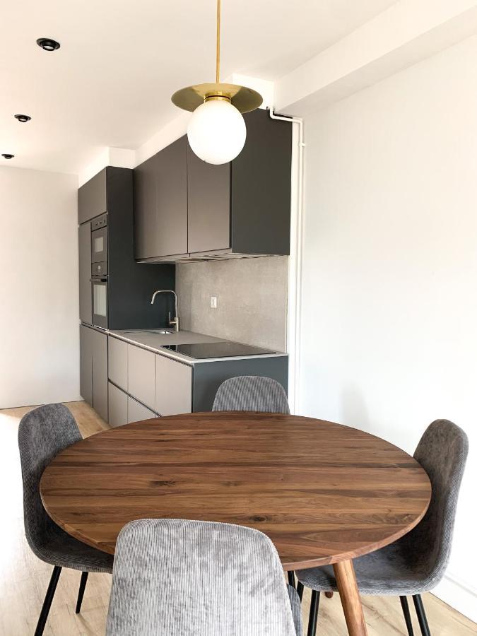Acogedor Con Terraza Y Parking Publico En Apartamento Comillas