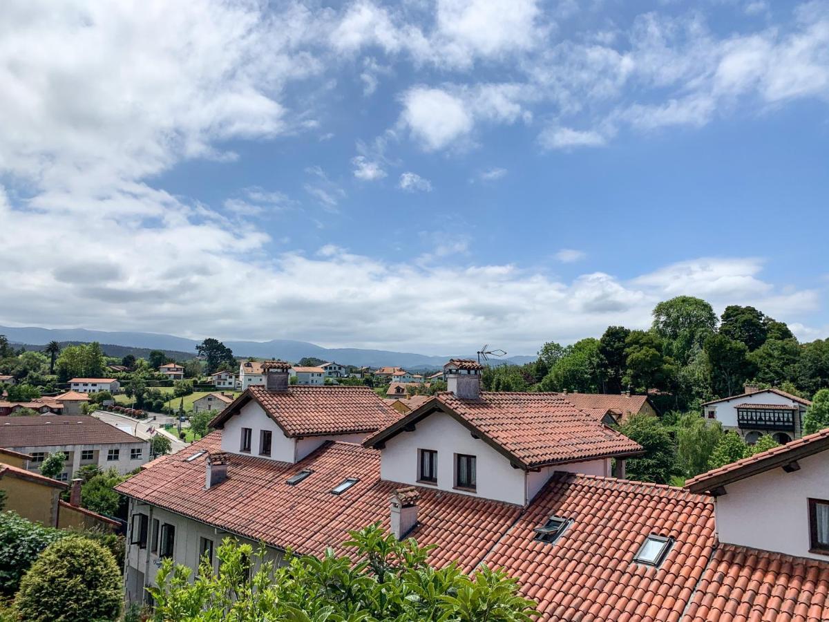 Acogedor Con Terraza Y Parking Publico En Comillas